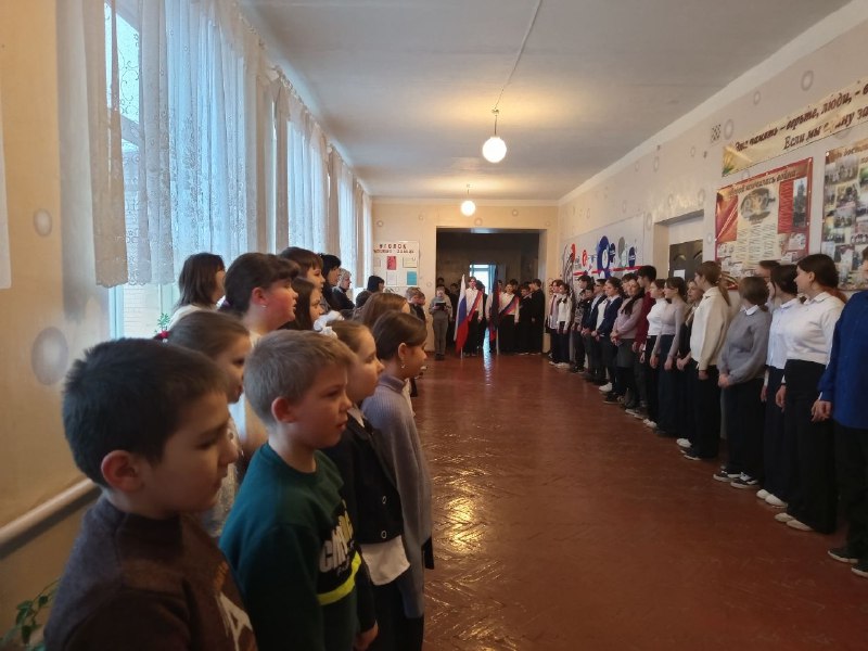 Линейка-реквием в честь Международного дня памяти жертв Холокоста и снятия блокады Ленинграда.